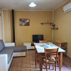 Casa vacanze Casa In Centro, SantʼAntìoco